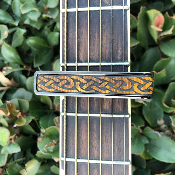 のフレットℚ Thalia Capo 24K Gold with Hawaiian Koa Celticknot